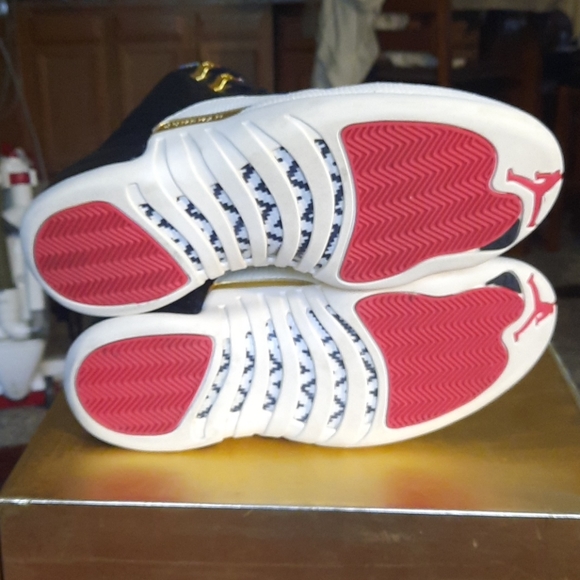 Sold - Picture 6 of 14